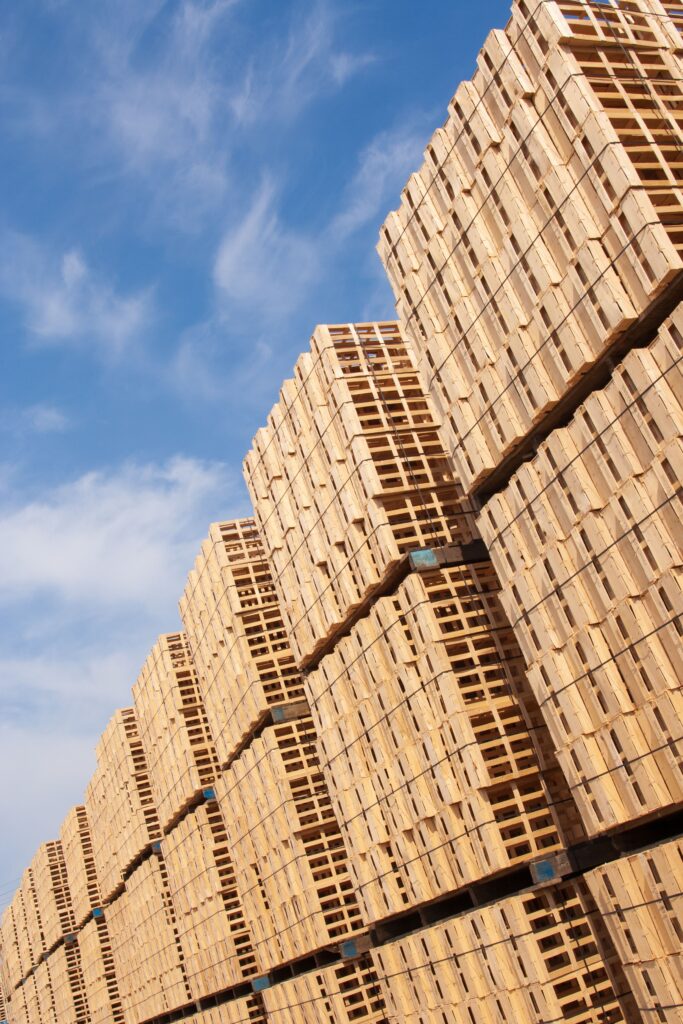 bulk pallet manufacturer